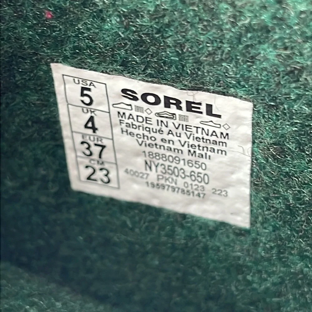 NEW Sorel Flurry Children’s Winter Boots
